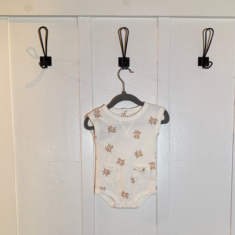 Easy Peasy Organic 100% Cotton Baby Onesie Size 3-6 Months